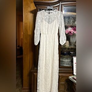 NWT Beautiful long dress!